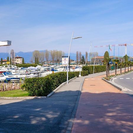Azzurra Suite - Monolocale Con Piscina E Wifi Sirmione Exterior photo