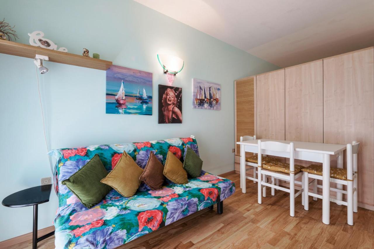 Azzurra Suite - Monolocale Con Piscina E Wifi Sirmione Exterior photo